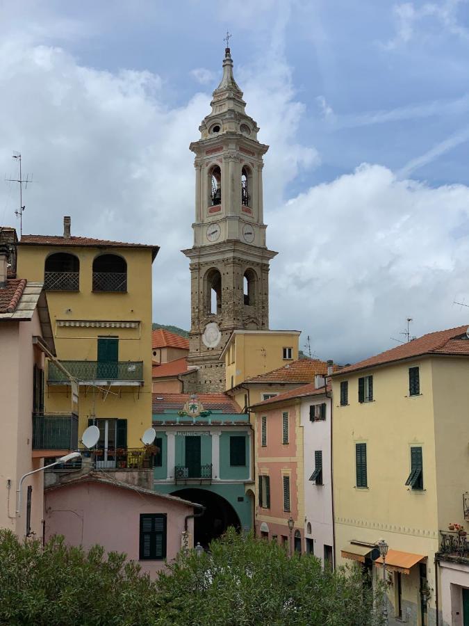 Bb Palazzo Doria Bed & Breakfast Dolcedo Exterior photo