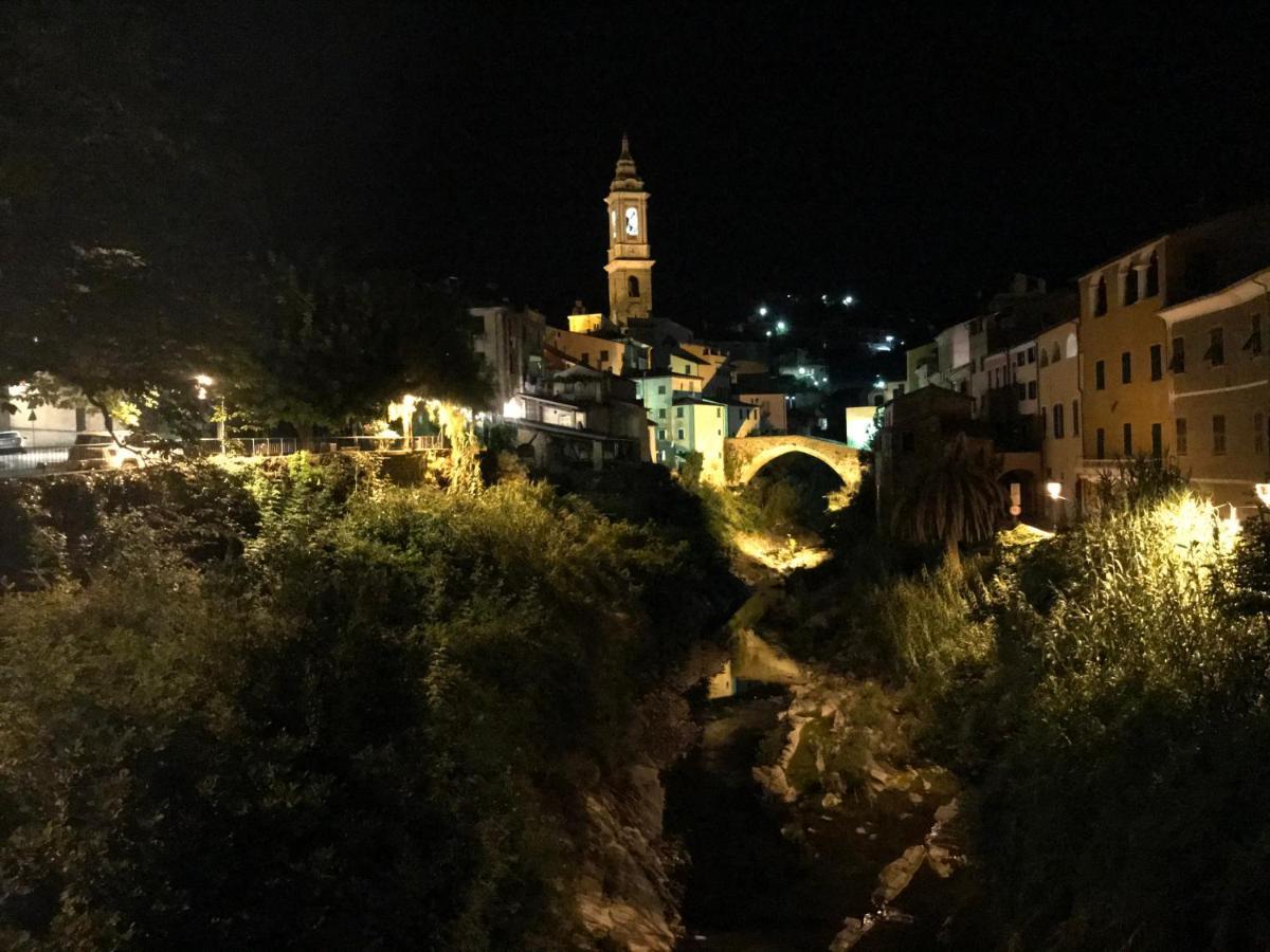 Bb Palazzo Doria Bed & Breakfast Dolcedo Exterior photo