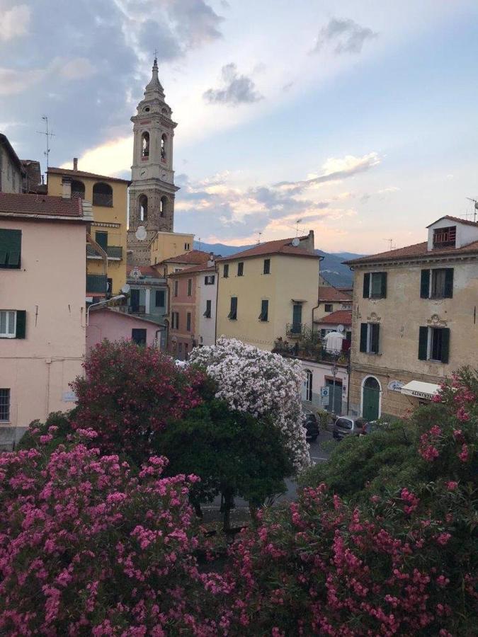 Bb Palazzo Doria Bed & Breakfast Dolcedo Exterior photo